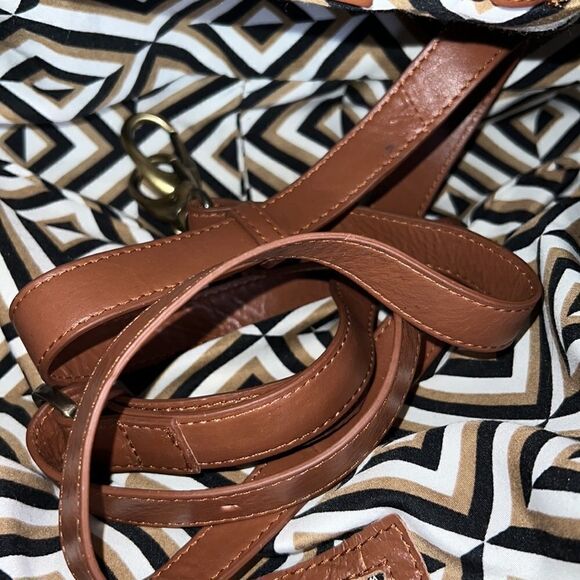 LATICO BROWN LEATHER WOMENS SHOULDER BAG W/DETACHABLE STRAP - Picture 10 of 12